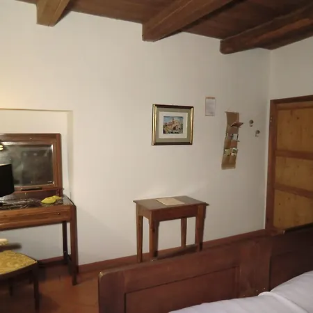 Ca'de'gatti Agroturismo *