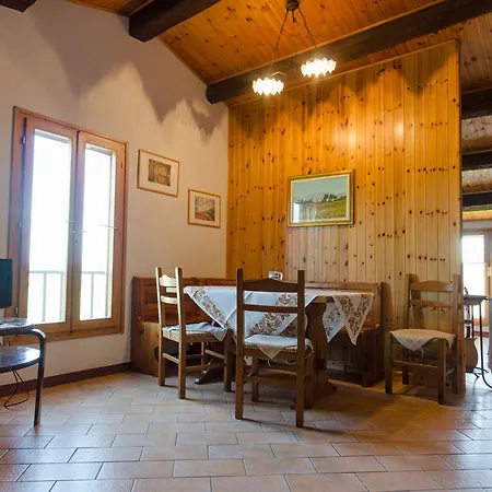 Ca'de'gatti Agroturismo *