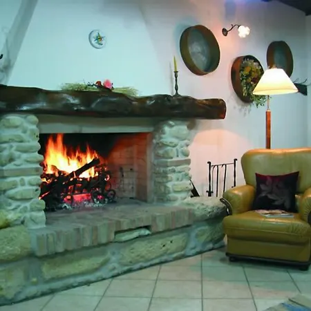 Ca'de'gatti Agroturismo *