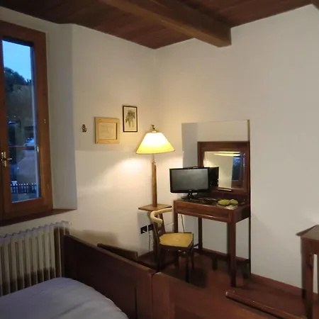 Alloggio per agriturismo Ca'de'gatti *